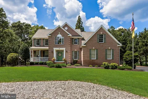25 AMESBURY PARKE