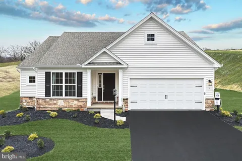ABBEY PLAN ON CRESTWOOD DR #LOT 23