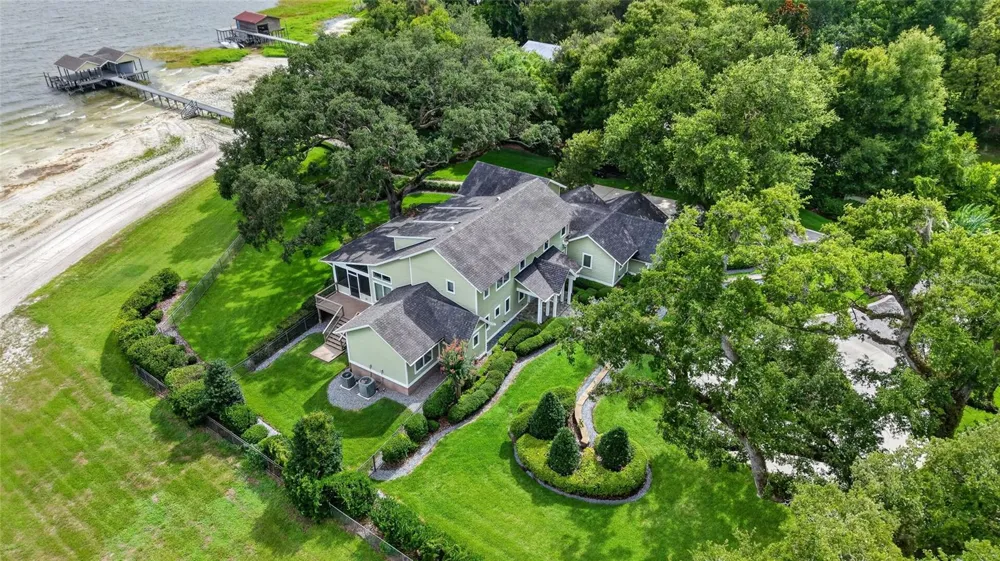 12950 E HIGHWAY 25 Ocklawaha, FL 32179