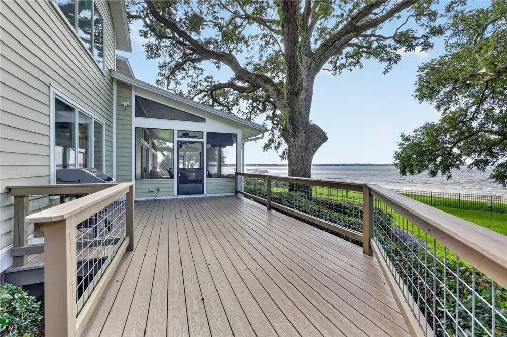 12950 E HIGHWAY 25 Ocklawaha, FL 32179