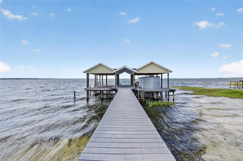 12950 E HIGHWAY 25 Ocklawaha, FL 32179