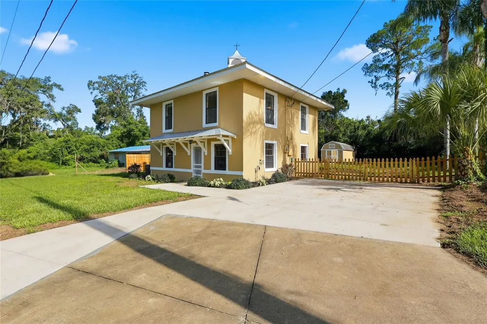37715 DIXIE AVENUE Dade City, FL 33525