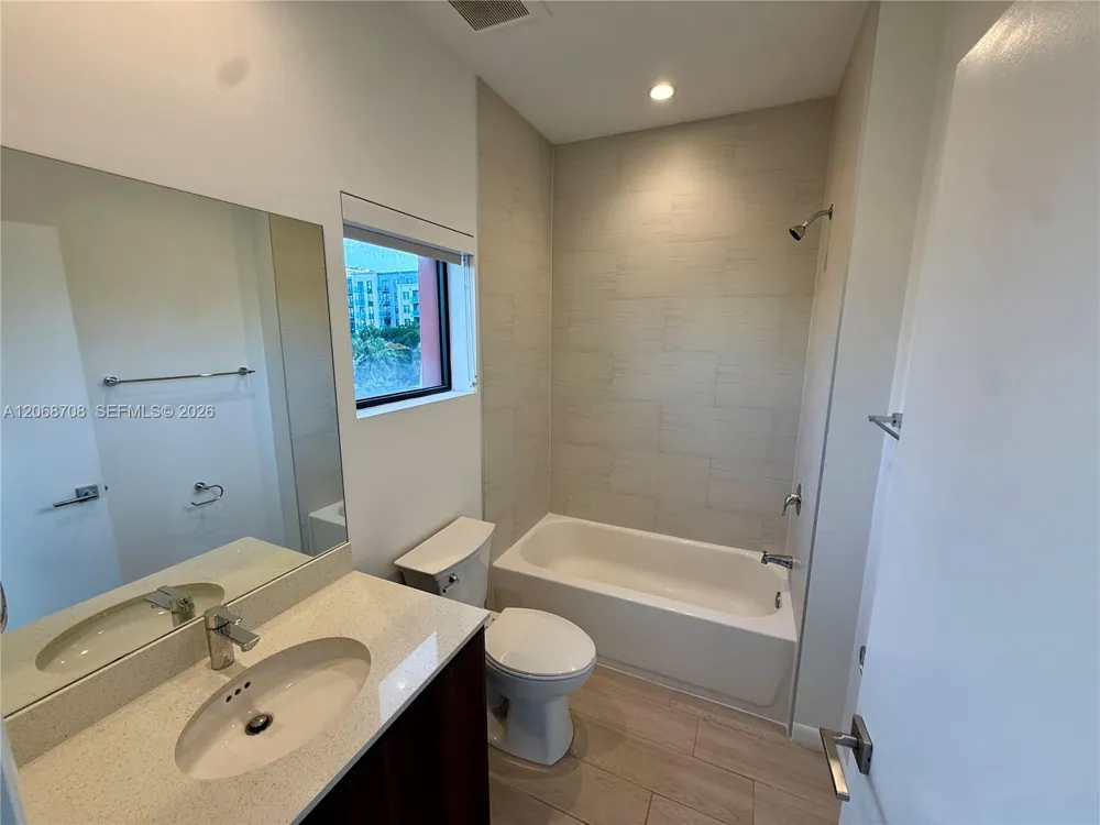 113 NE 6th St #609 Fort Lauderdale, FL 33304