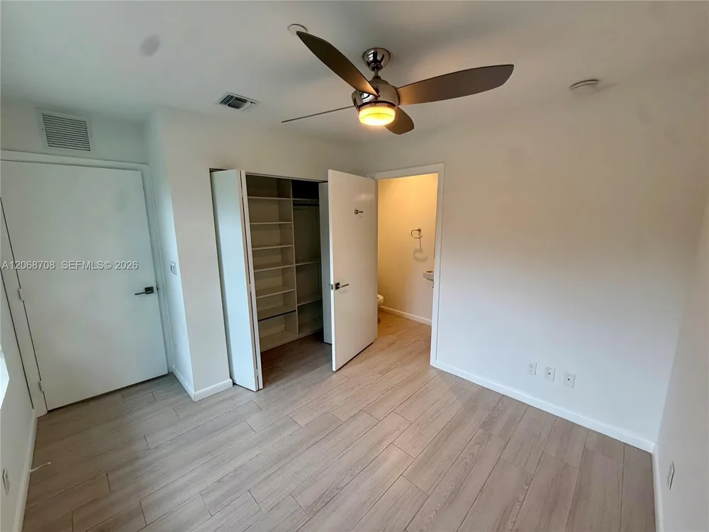113 NE 6th St #609 Fort Lauderdale, FL 33304