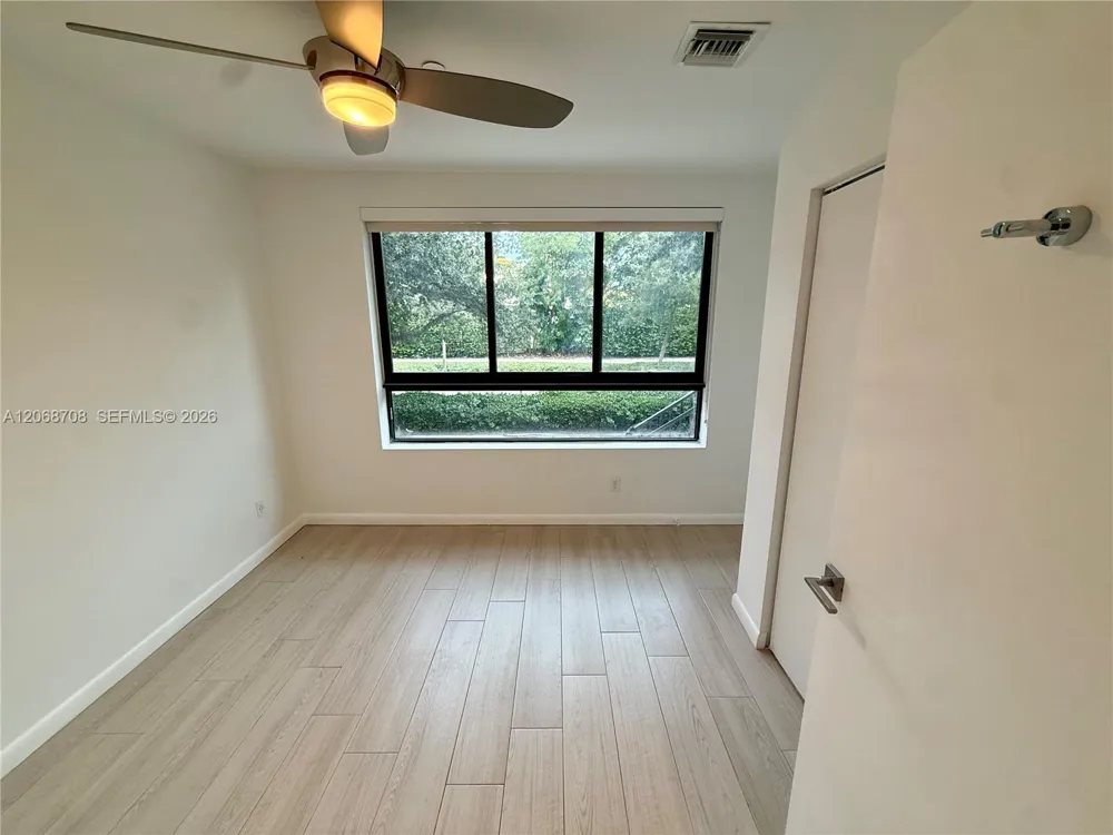 113 NE 6th St #609 Fort Lauderdale, FL 33304