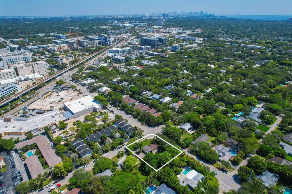 6200 SW 78th St South Miami, FL 33143