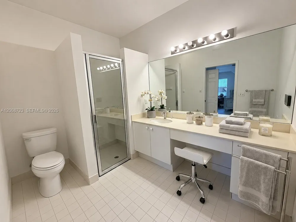 18440 Via Di Sorrento Boca Raton, FL 33496