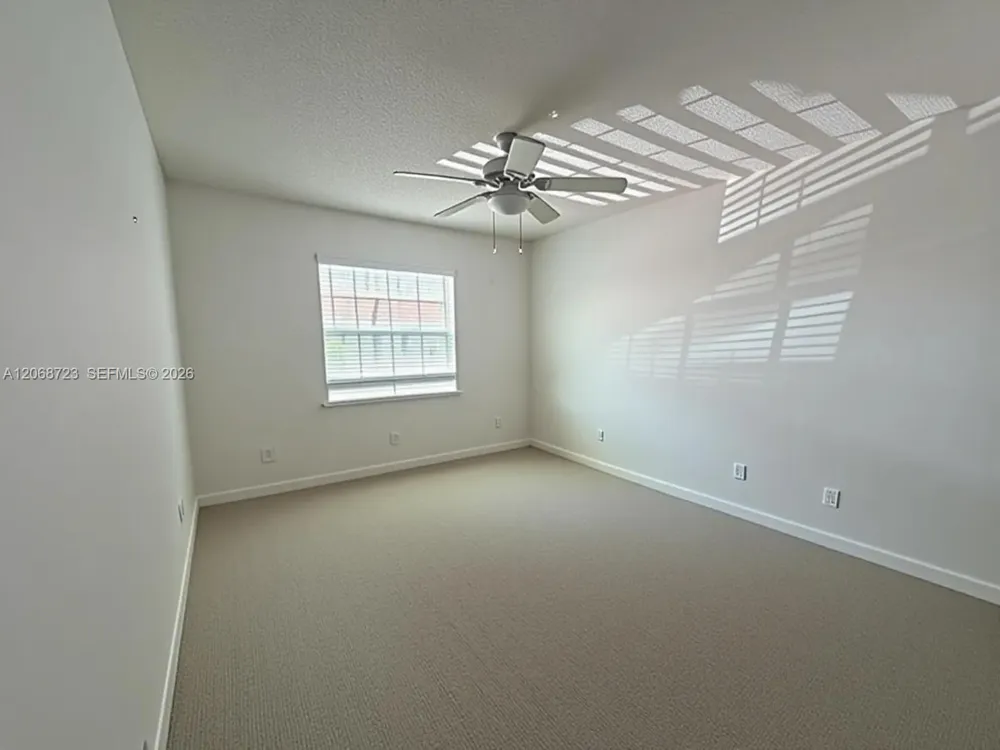 18440 Via Di Sorrento Boca Raton, FL 33496