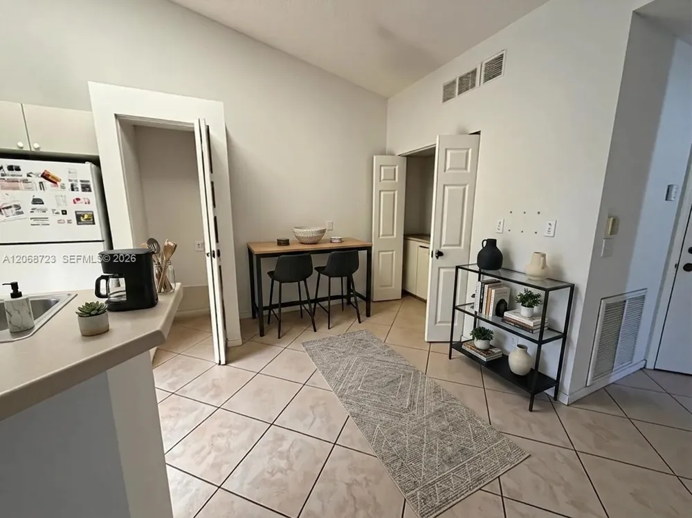 18440 Via Di Sorrento Boca Raton, FL 33496