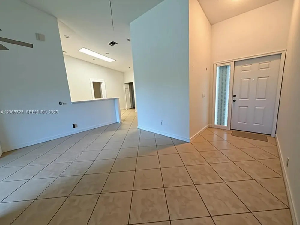18440 Via Di Sorrento Boca Raton, FL 33496