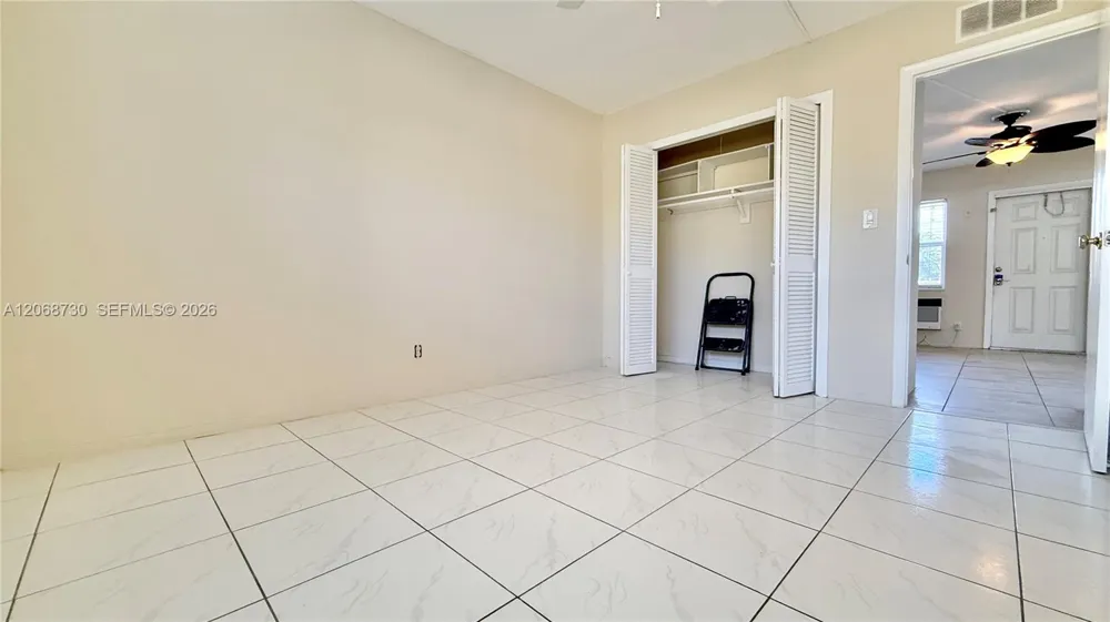 22 SE 3rd Ter #3 Dania Beach, FL 33004