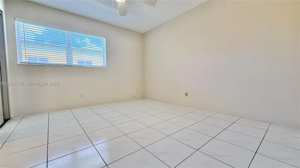 22 SE 3rd Ter #3 Dania Beach, FL 33004