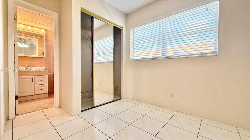 22 SE 3rd Ter #3 Dania Beach, FL 33004