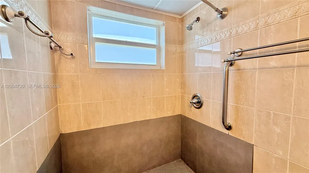 22 SE 3rd Ter #3 Dania Beach, FL 33004