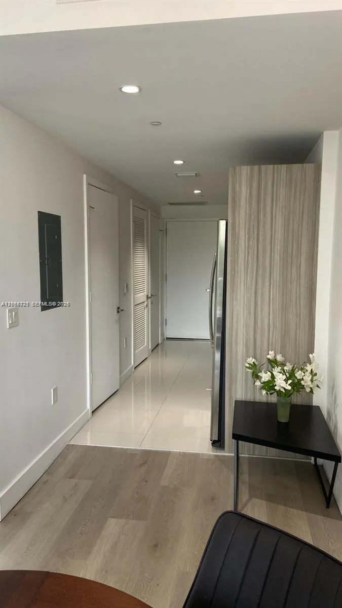 121 NE 34th St #915 Miami, FL 33137