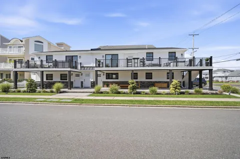 3800 W Brigantine
