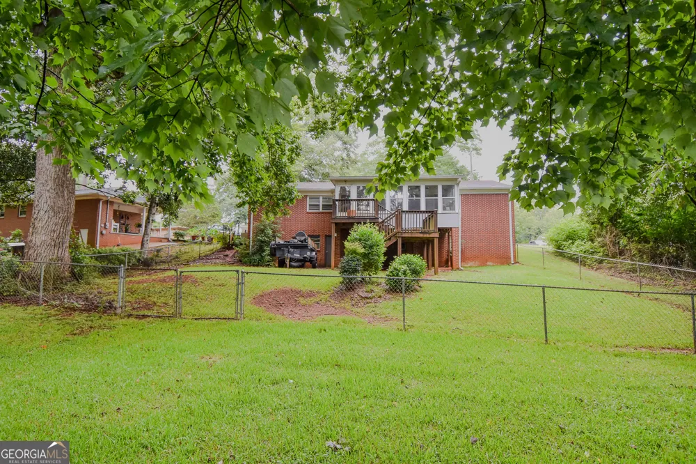 106 Garden TER Thomaston, GA 30286