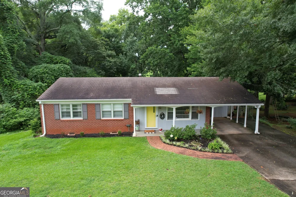 106 Garden TER Thomaston, GA 30286