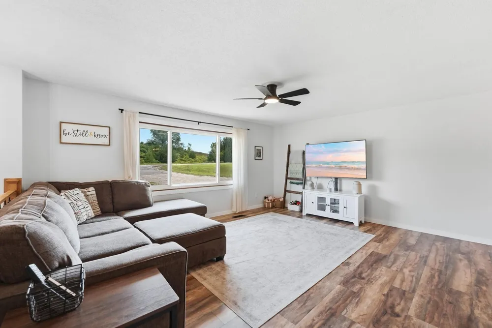 16905 Csah 5 Dassel, MN 55325