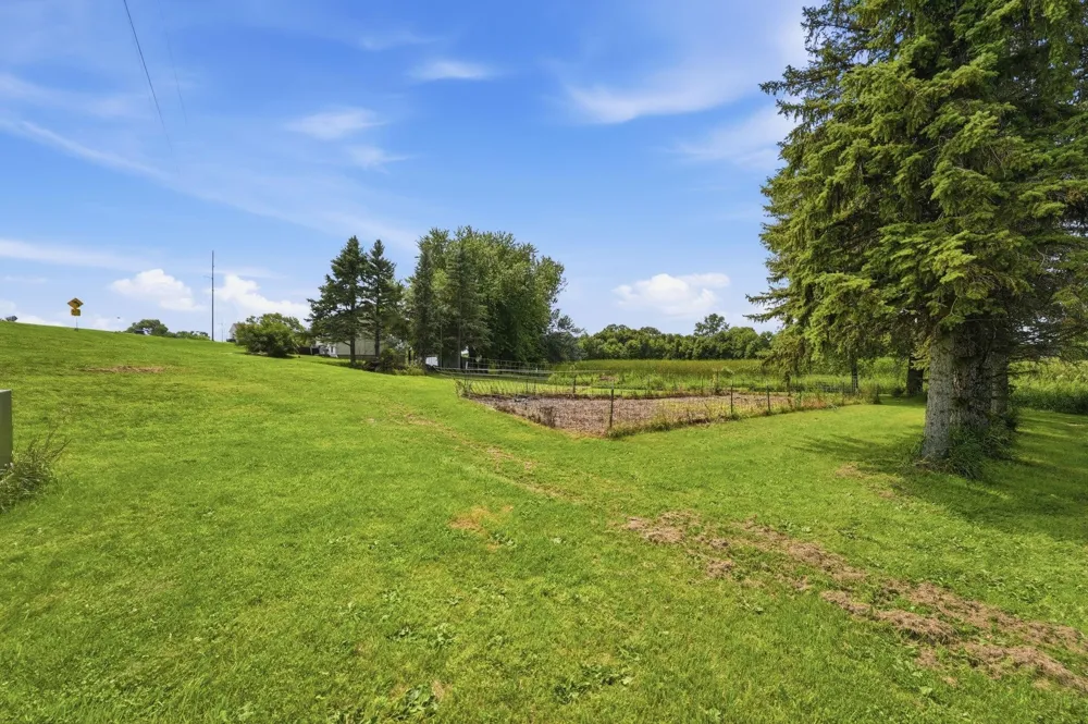 16905 Csah 5 Dassel, MN 55325