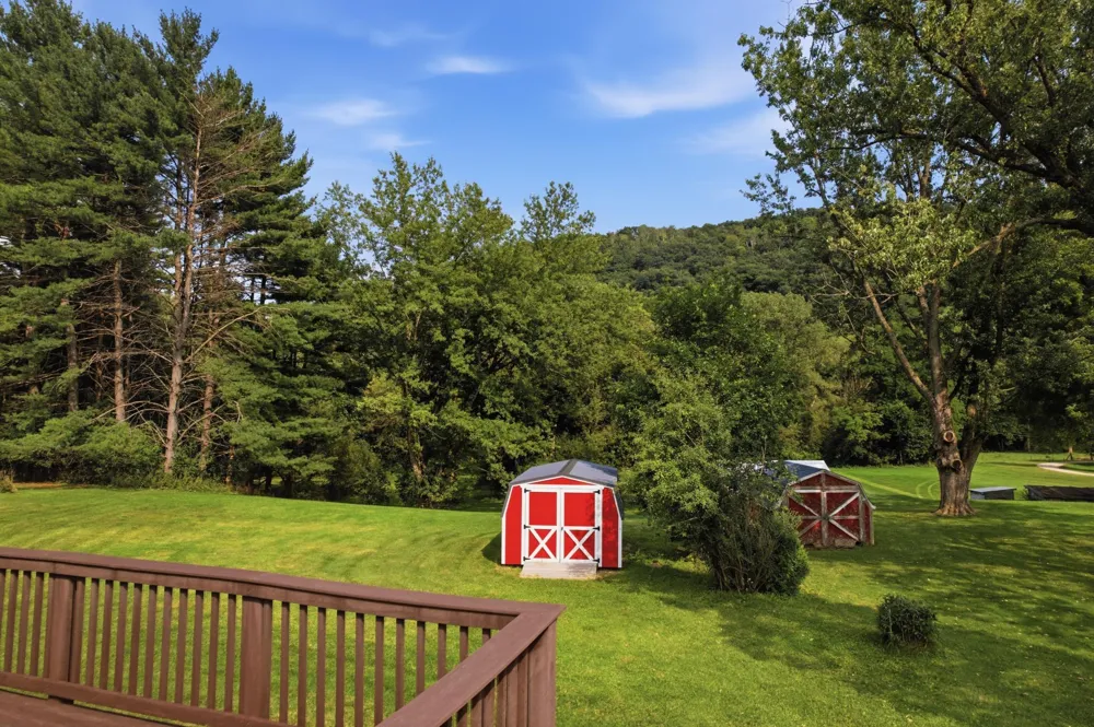 1580 Gilmore Valley Road Winona, MN 55987