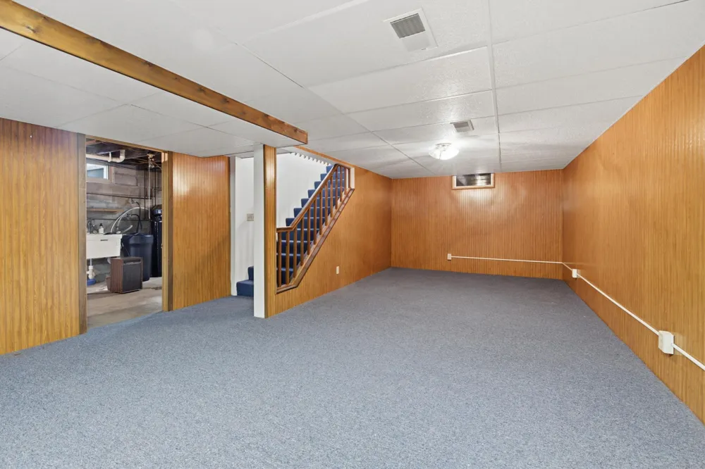 1580 Gilmore Valley Road Winona, MN 55987