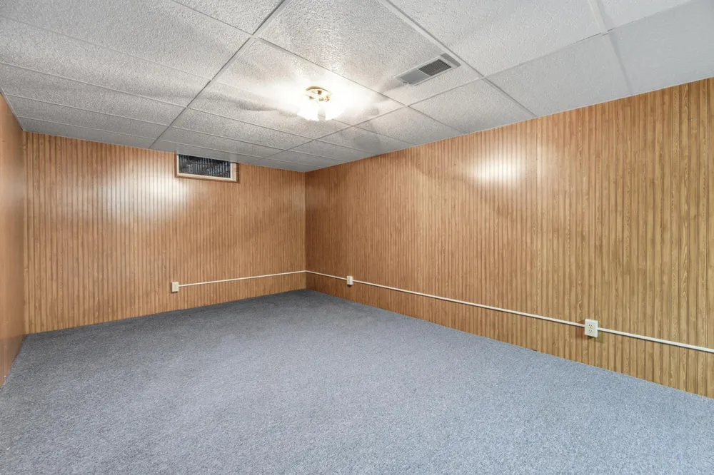 1580 Gilmore Valley Road Winona, MN 55987