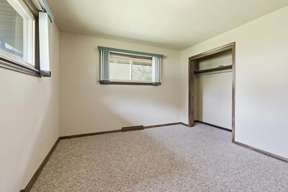 1580 Gilmore Valley Road Winona, MN 55987