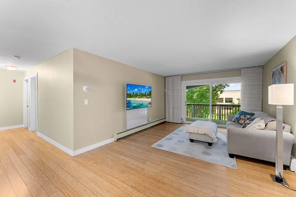 2800 Hamline Avenue #313 Roseville, MN 55113