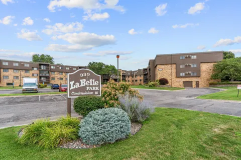 999 41st Ave NE Avenue NE #114