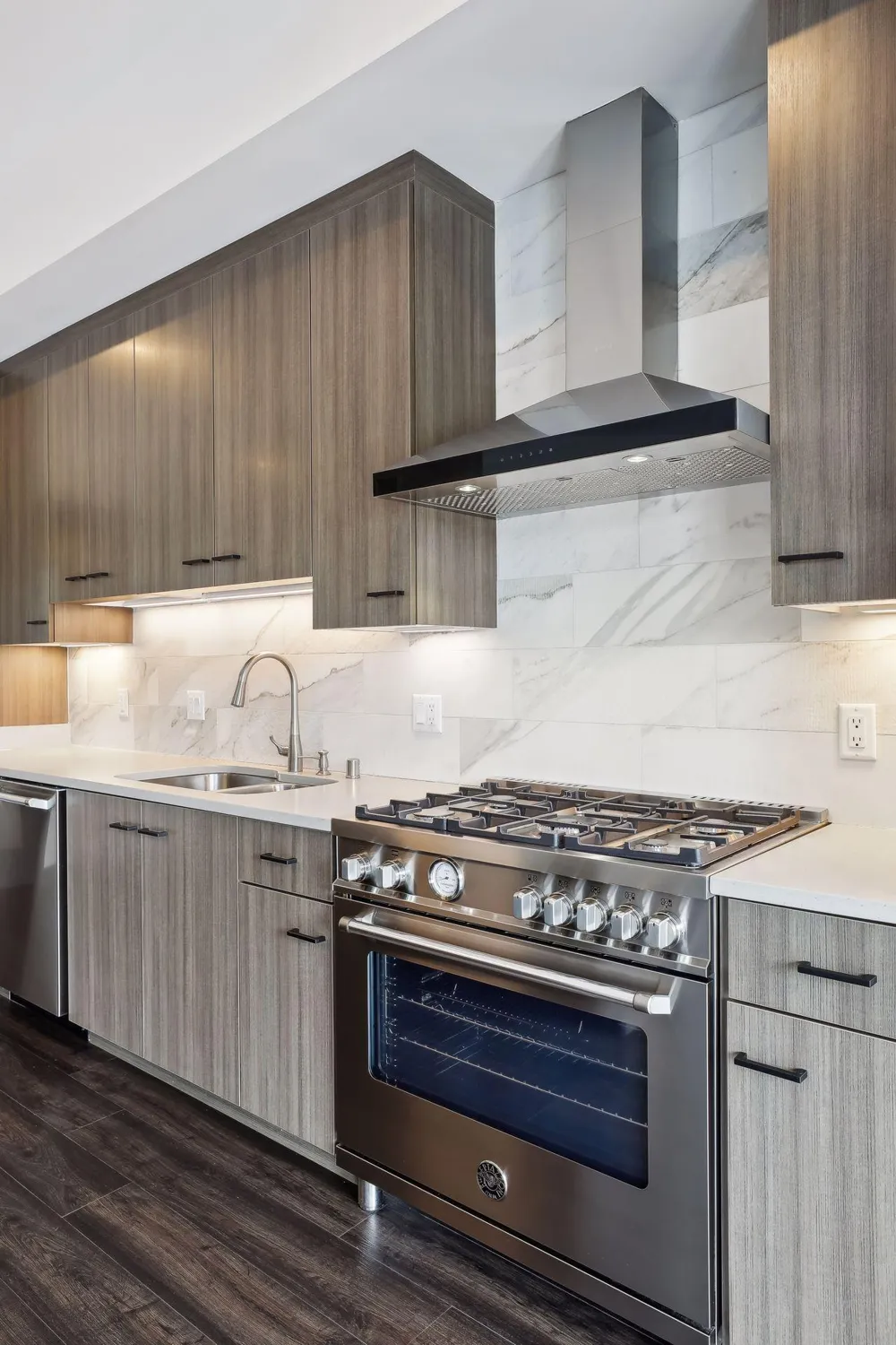 253 Lake Street E #307 Wayzata, MN 55391