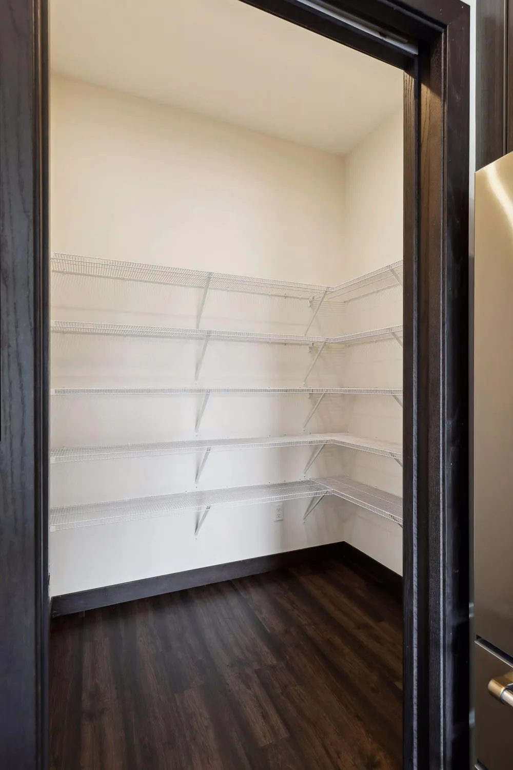 253 Lake Street E #307 Wayzata, MN 55391