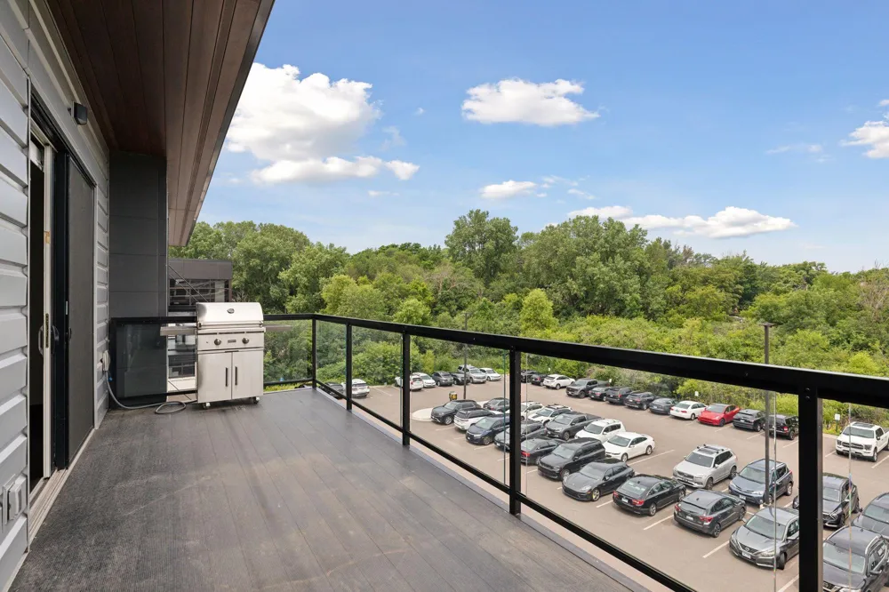 253 Lake Street E #307 Wayzata, MN 55391
