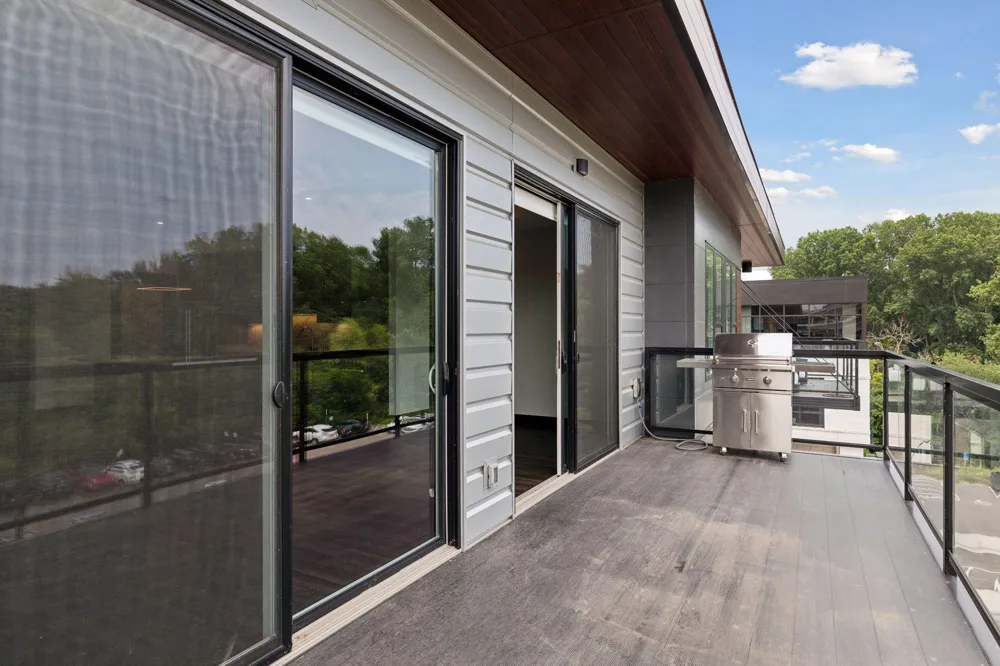 253 Lake Street E #307 Wayzata, MN 55391