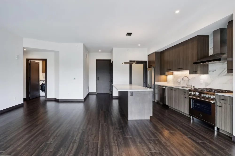 253 Lake Street E #307 Wayzata, MN 55391