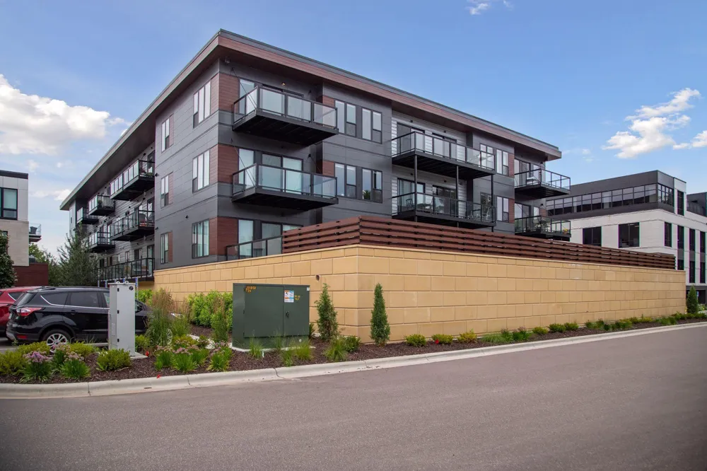 253 Lake Street E #307 Wayzata, MN 55391