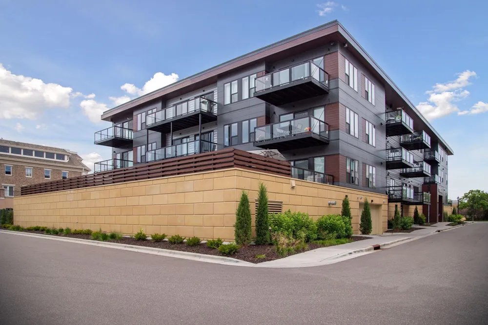 253 Lake Street E #307 Wayzata, MN 55391