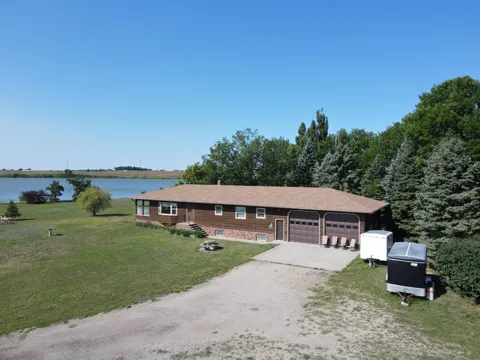 2814 Pebble Lake Road