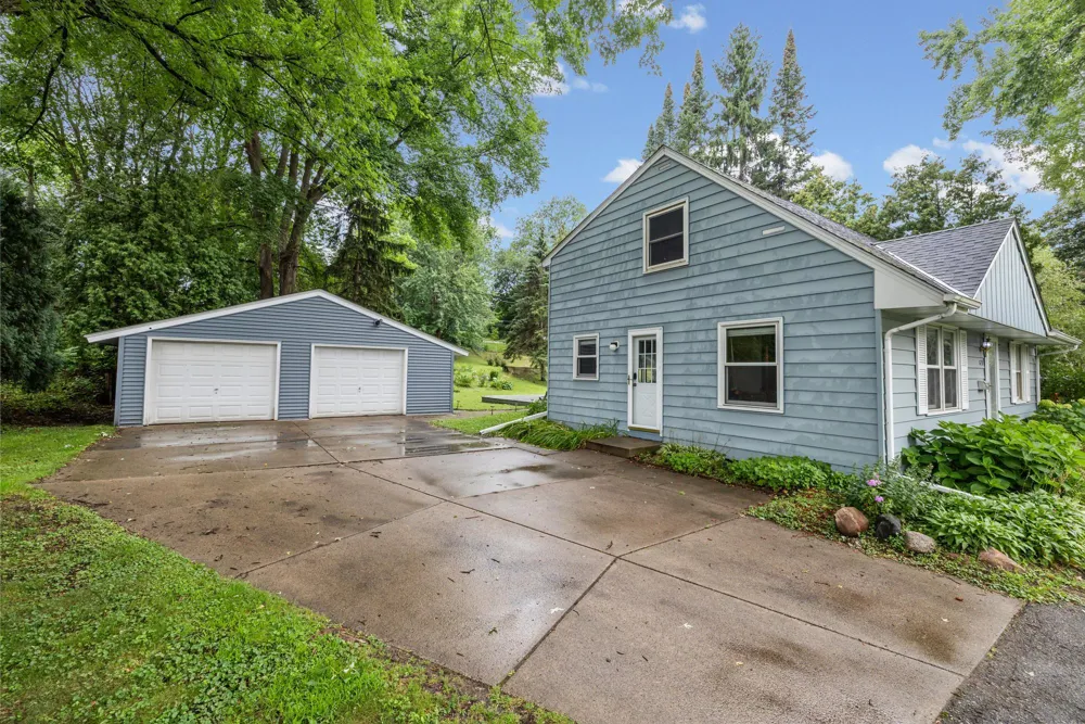 8236 Queen Avenue S Bloomington, MN 55431