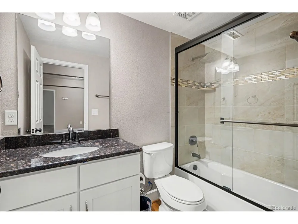 818 S Kalispell Circle #102 Aurora, CO 80017
