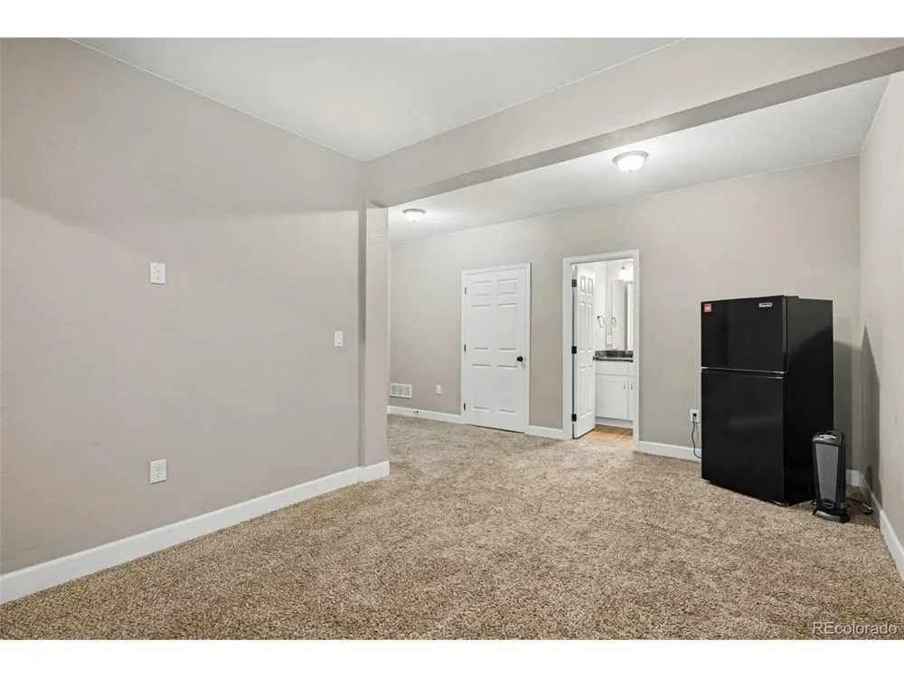 818 S Kalispell Circle #102 Aurora, CO 80017