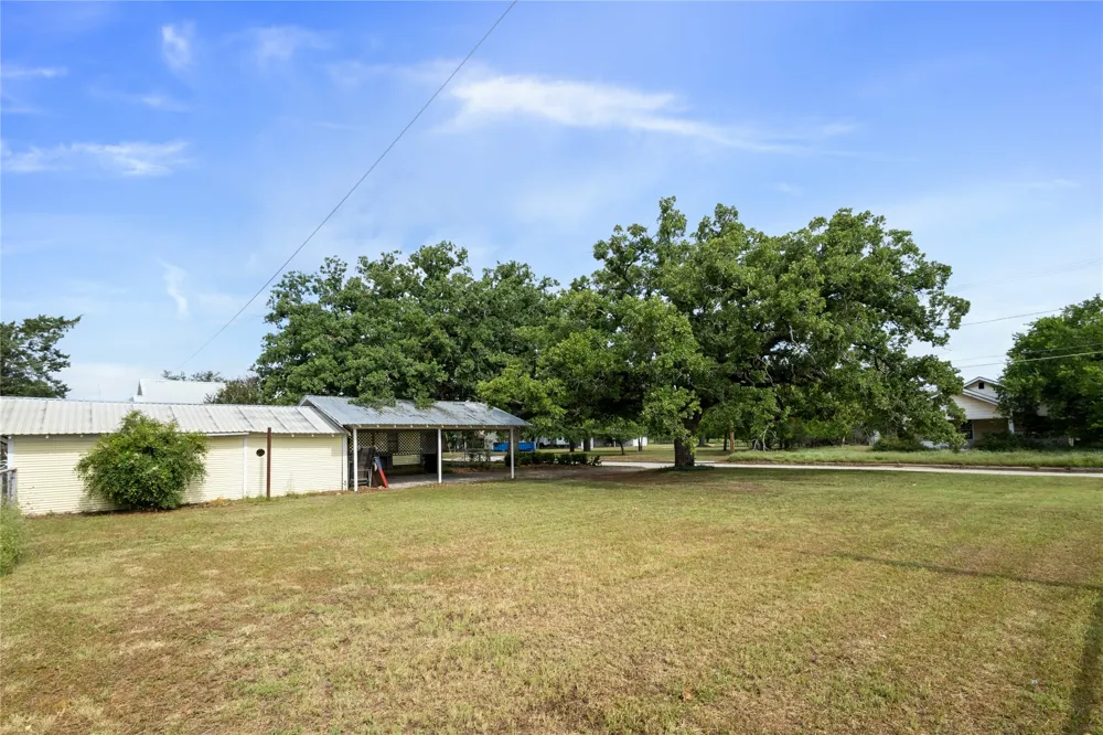 612 W Moss Street Eastland, TX 76448