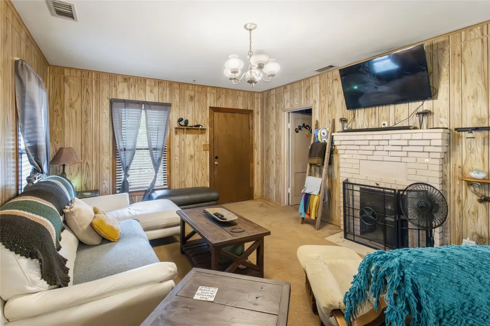 612 W Moss Street Eastland, TX 76448