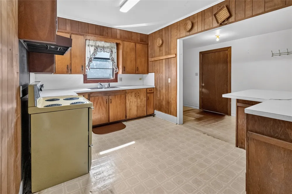 612 W Moss Street Eastland, TX 76448