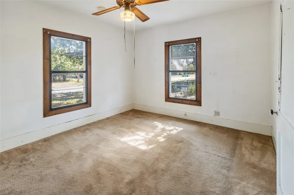 612 W Moss Street Eastland, TX 76448