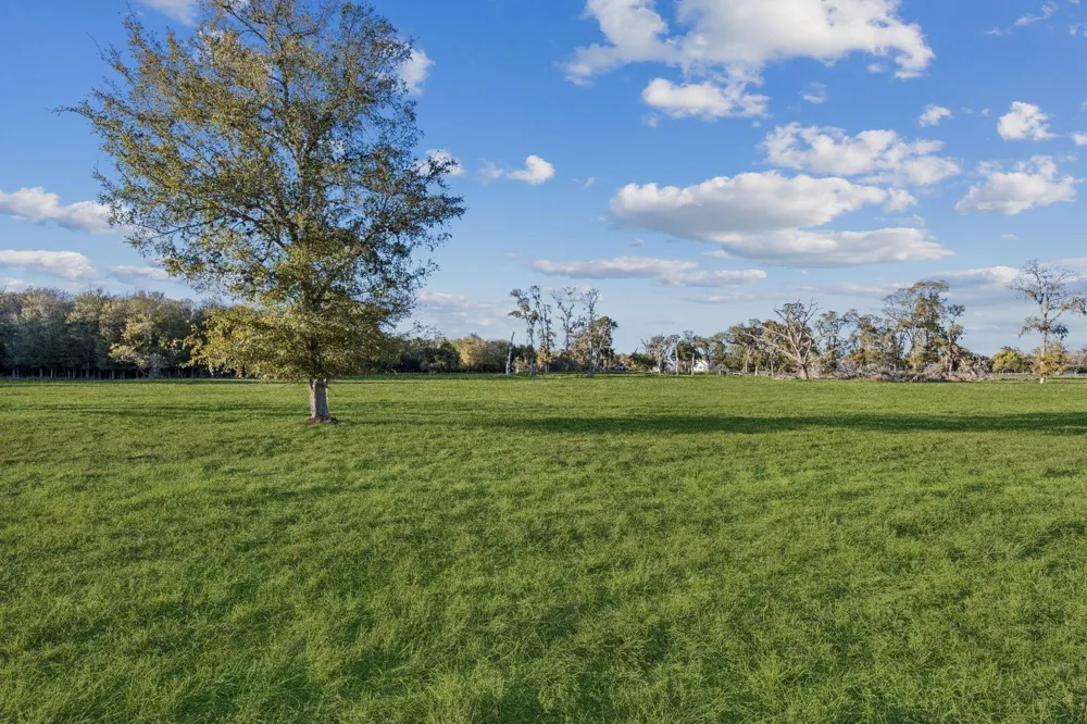 4802 Riverbend Ct Fulshear, TX 77441
