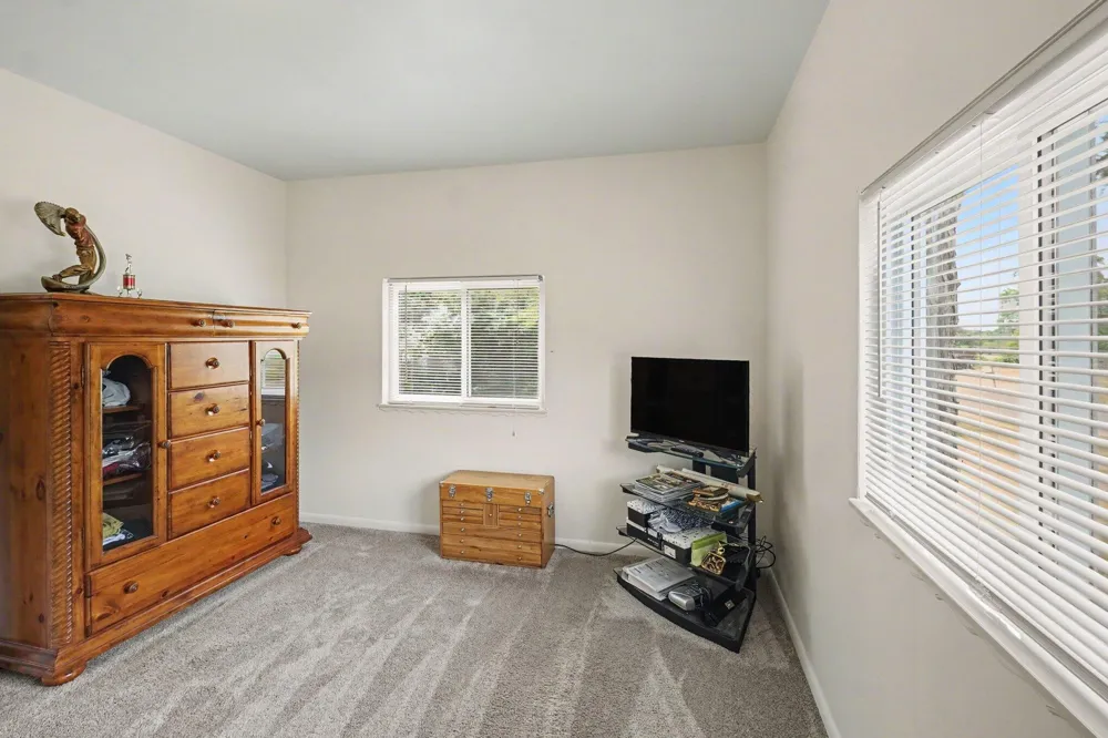 3472 Esson Drive Grand Blanc Charter Township, MI 48439