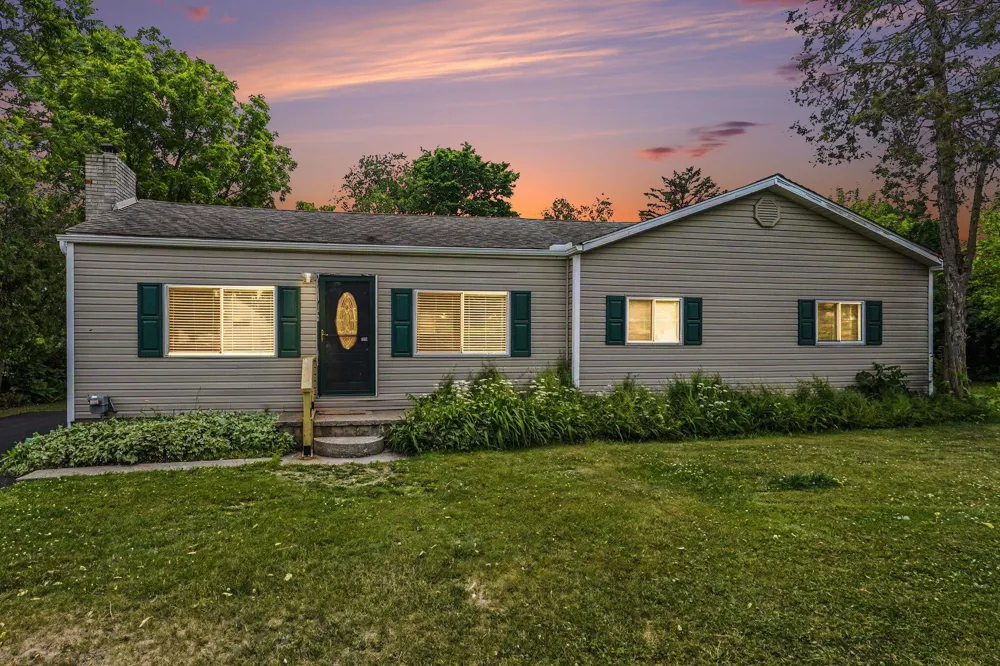 3472 Esson Drive Grand Blanc Charter Township, MI 48439