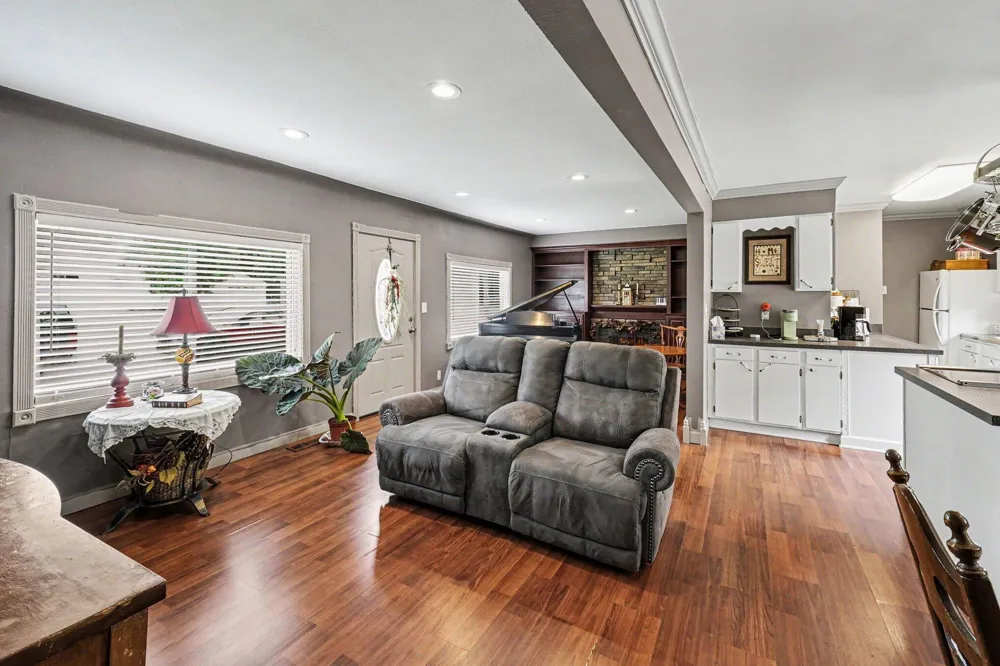 3472 Esson Drive Grand Blanc Charter Township, MI 48439