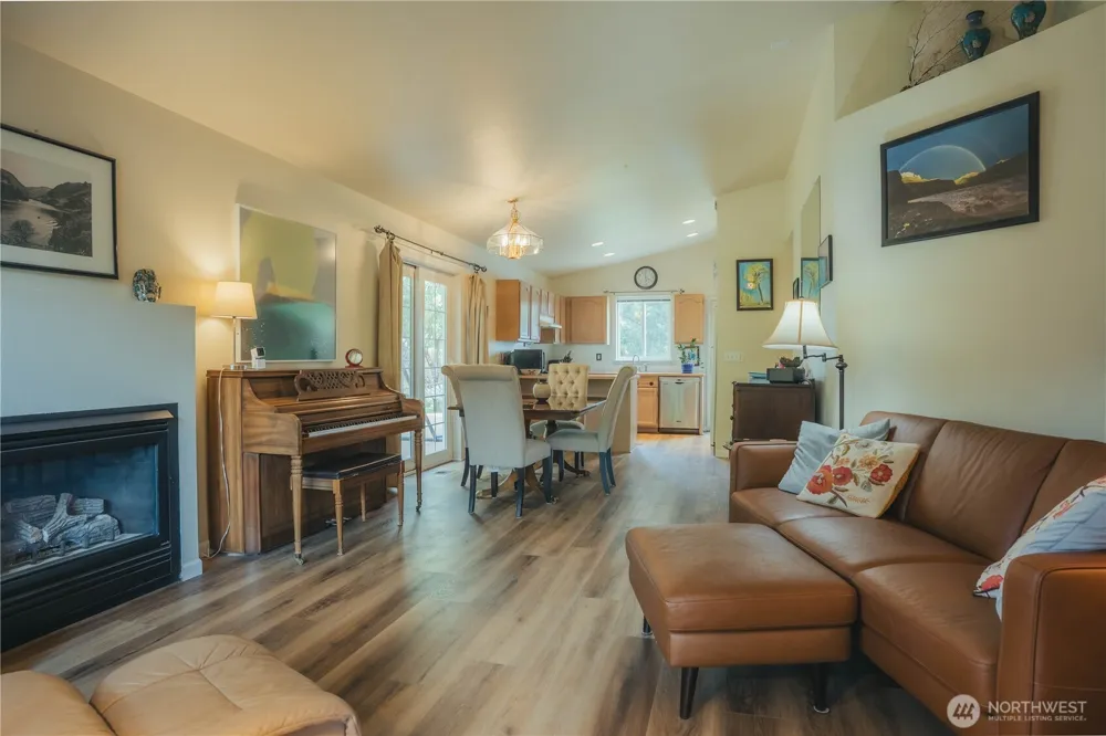 202 W Mount Baker Court Ellensburg, WA 98926
